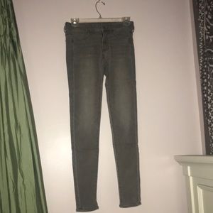 American Eagle light grey jeggings